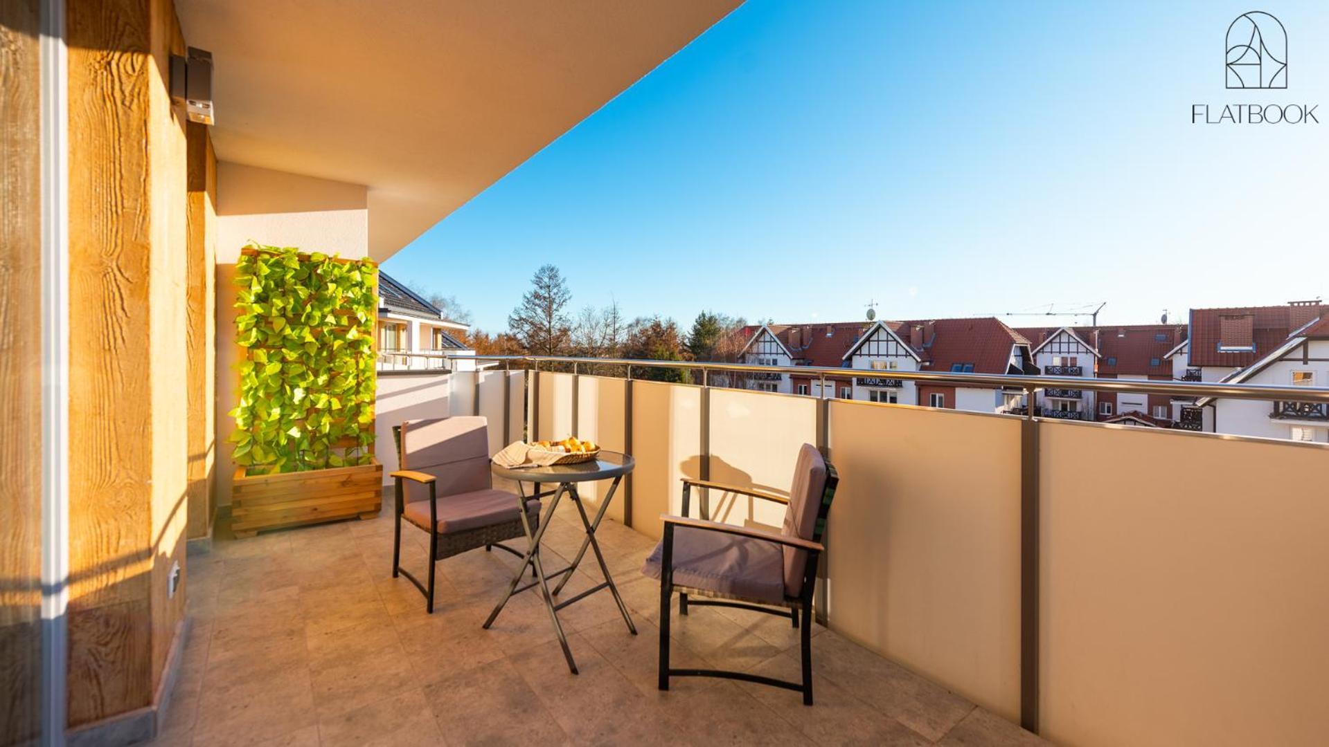Flatbook - Baltic Garden Z Basenem I Parkingiem Apartmán *
